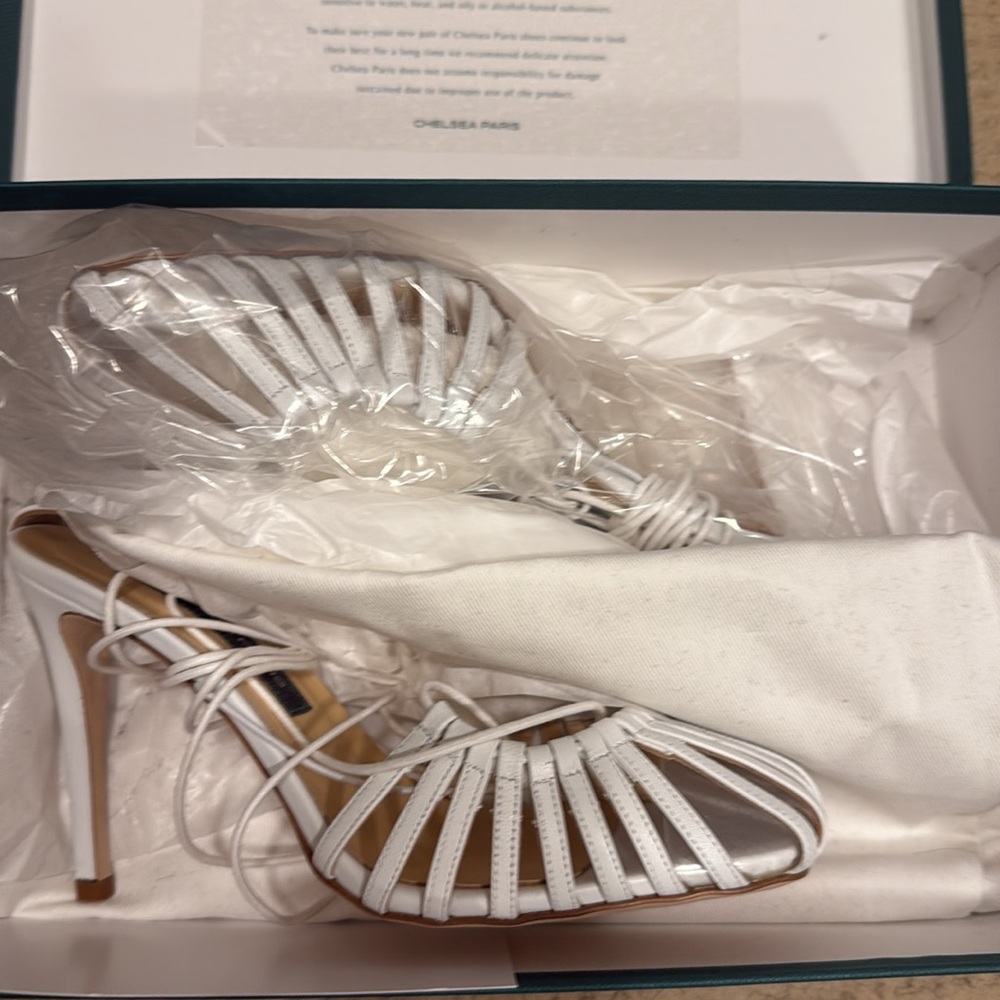 Chelsea Paris Womens Finn Lace Up Pump Cage Toe US 7.5 White EU 37.5 - NIB $595 - Picture 6 of 9